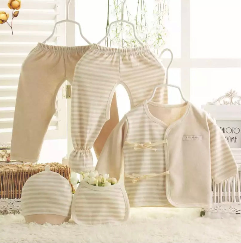 Unisex baby clothes